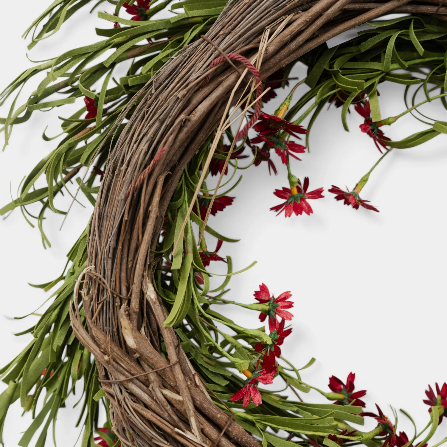 Artificial Rustic Red Daisy 18" Wreath - Image 6