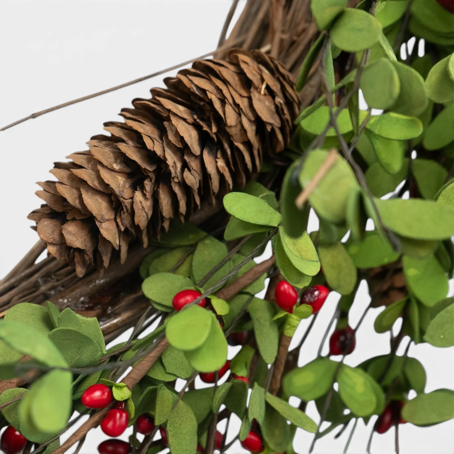 Artificial Rustic Red Winter Berry 18" Wreath - Image 5