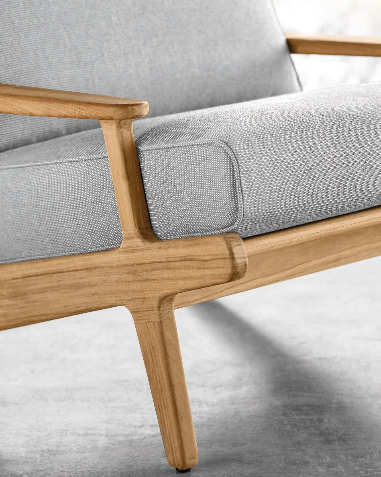 Gloster Bay Sofa - Image 4