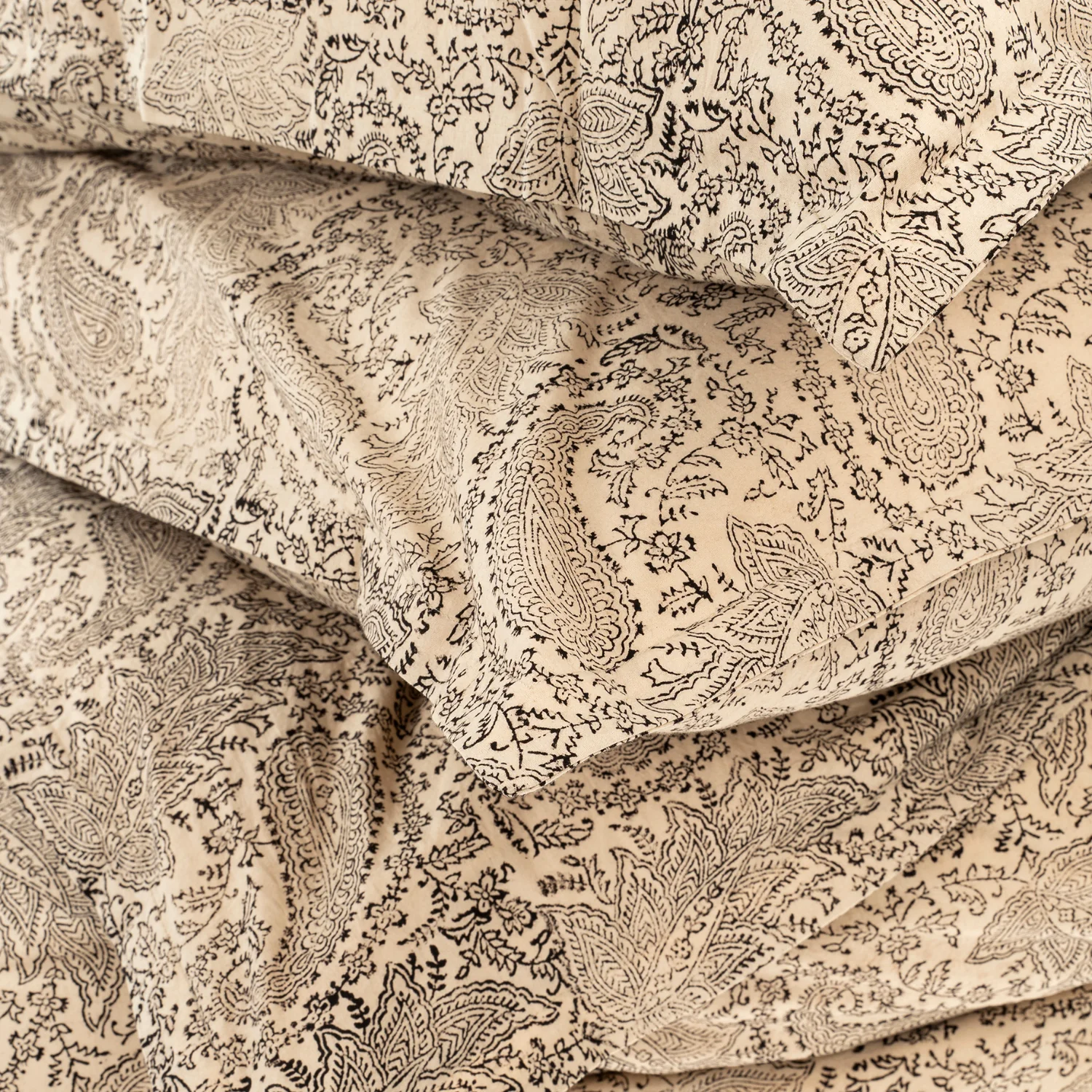 Carlisle Paisley King Duvet Set - Image 2