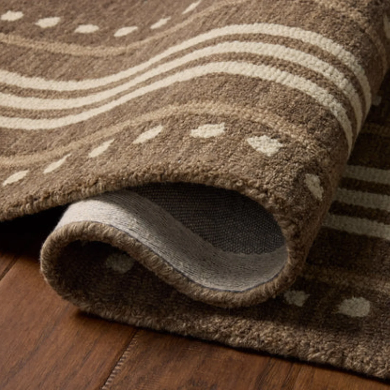 Chris Loves Julia x Loloi Alfie Bark/Natural Wool Rug - Image 5