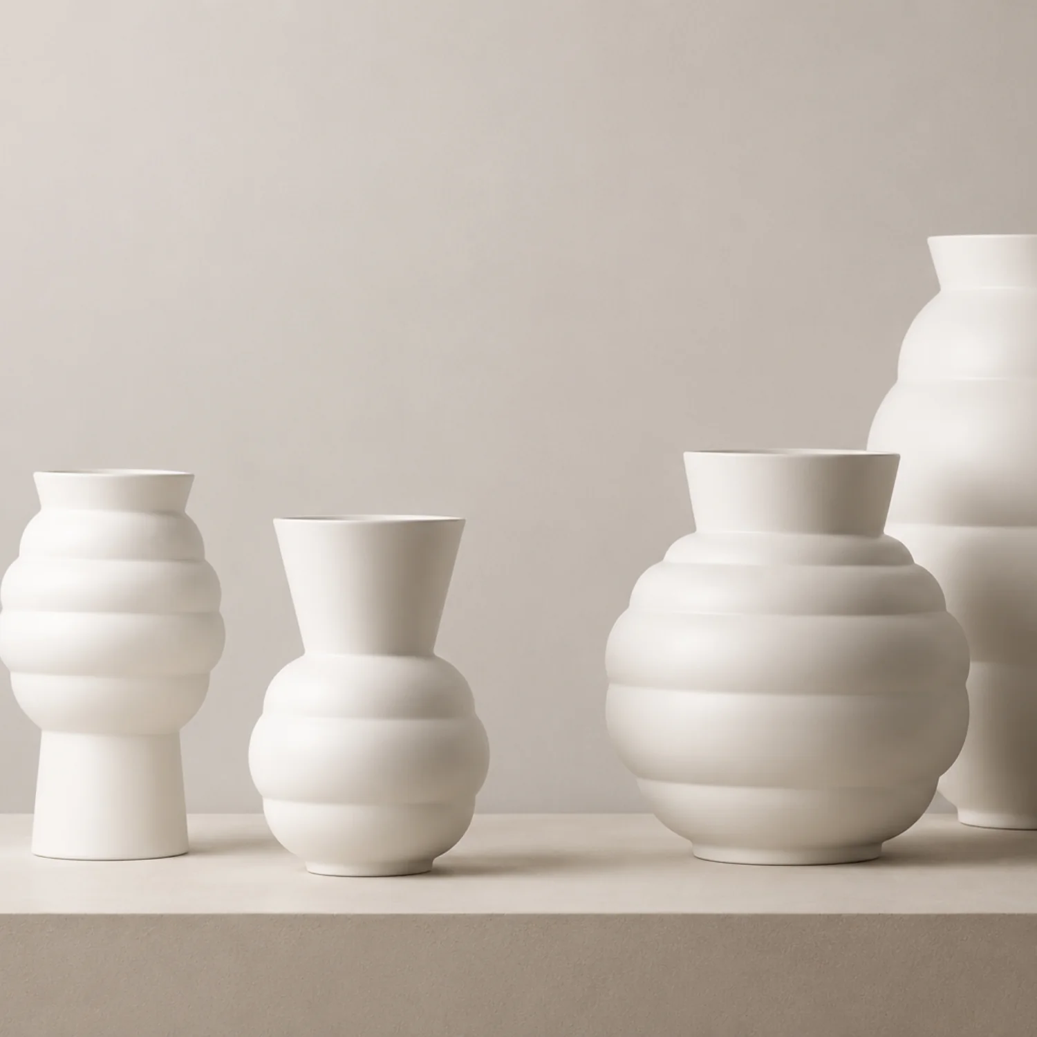 Caldera Cream Ceramic Vase - Image 3