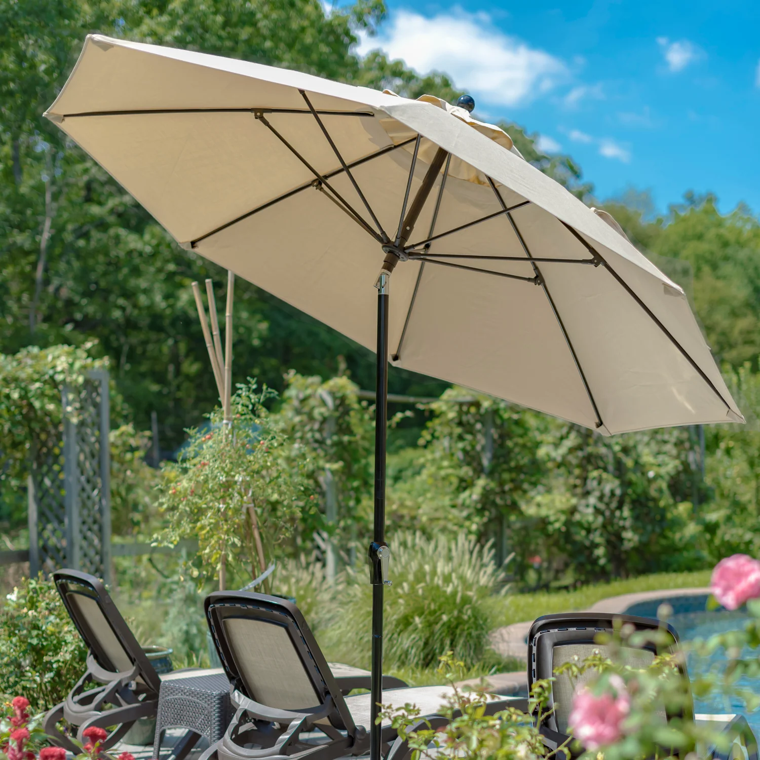 Fiberglass 9' Octagon Auto-Tilt Market Umbrella - Silver Frame - Image 4