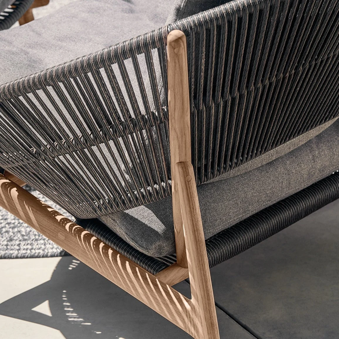 Gloster Bora Lounge Chair - Image 3