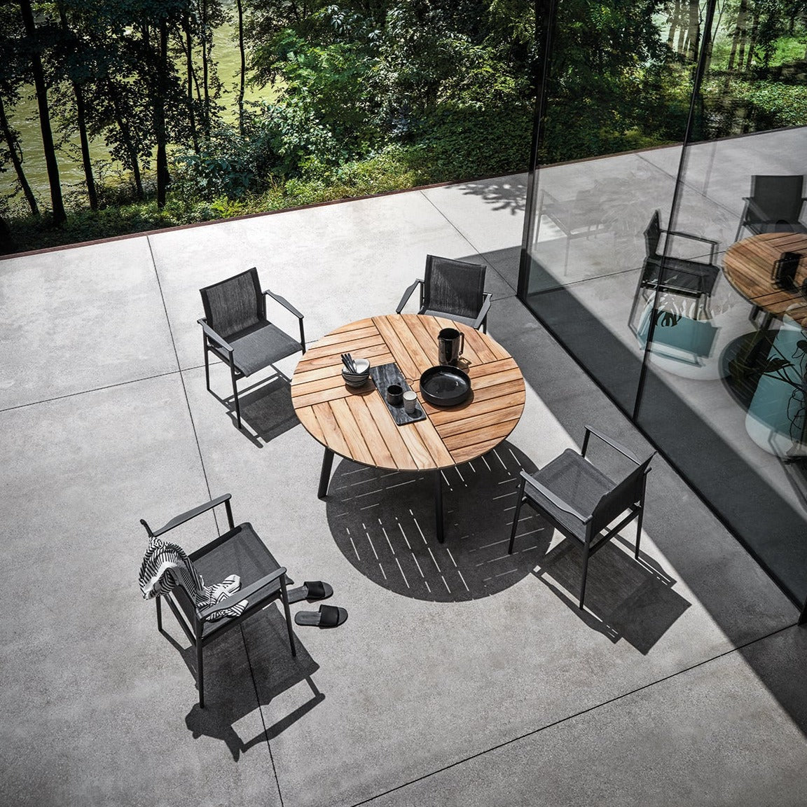 Gloster Carver 55" Round Teak Dining Table - Image 2