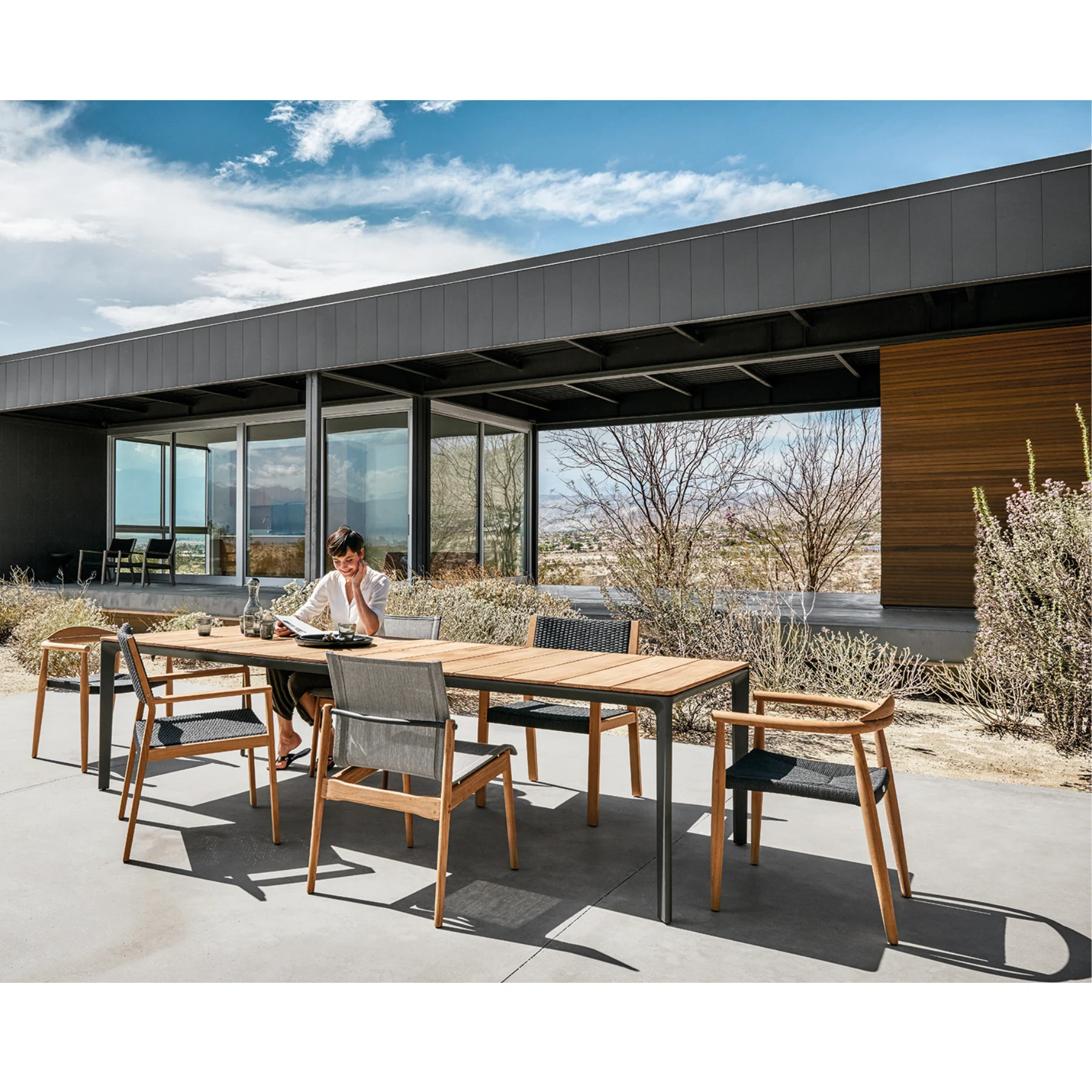 Gloster Carver Teak Dining Tables - Meteor - Image 3