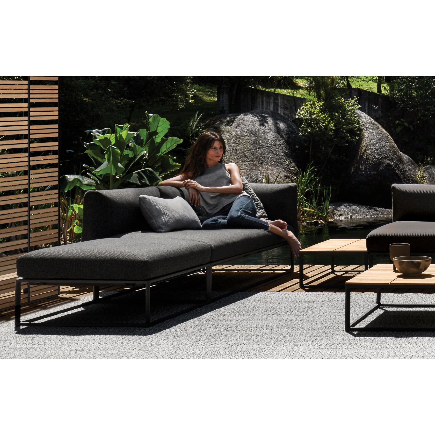 Gloster Maya Small Coffee / End Table - Image 3