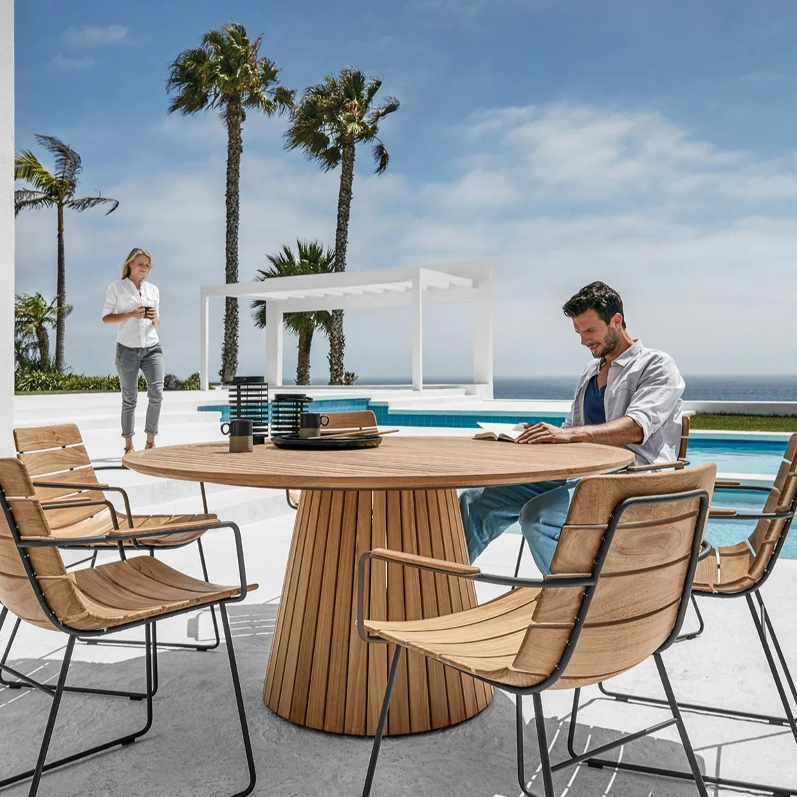 Gloster Whirl 59" Round Teak Dining Table - Image 4