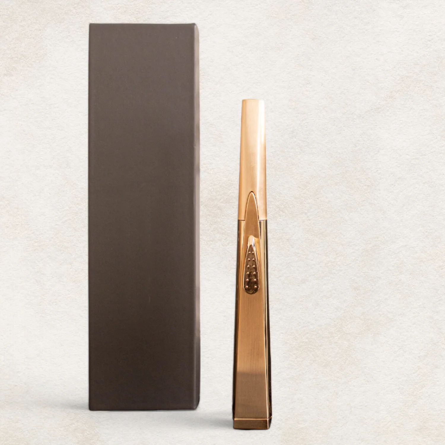Lume Electric USB Rechargeable Gold Lighter - Image 2