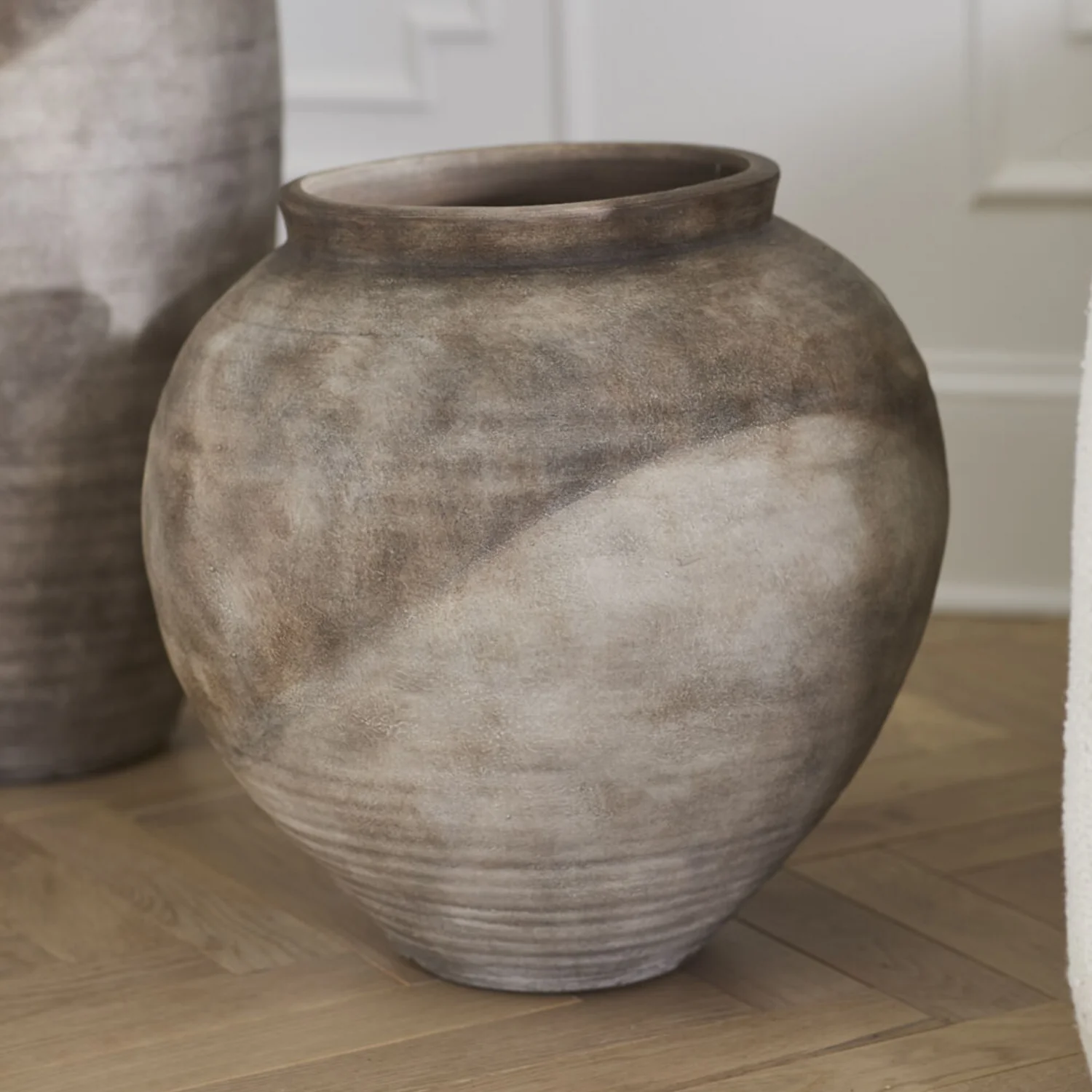 Grandeur Brown Ceramic Vase - Image 2