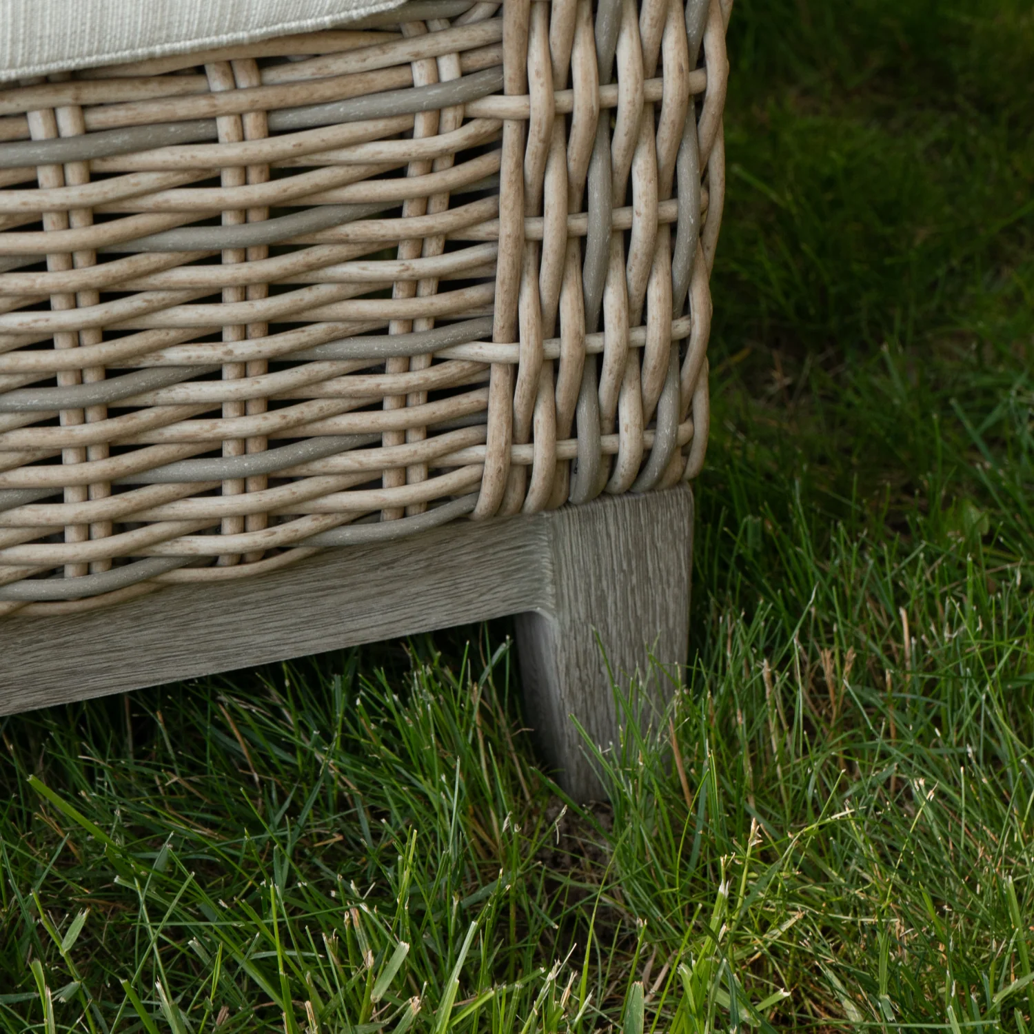 Harbour Sofa - Image 6