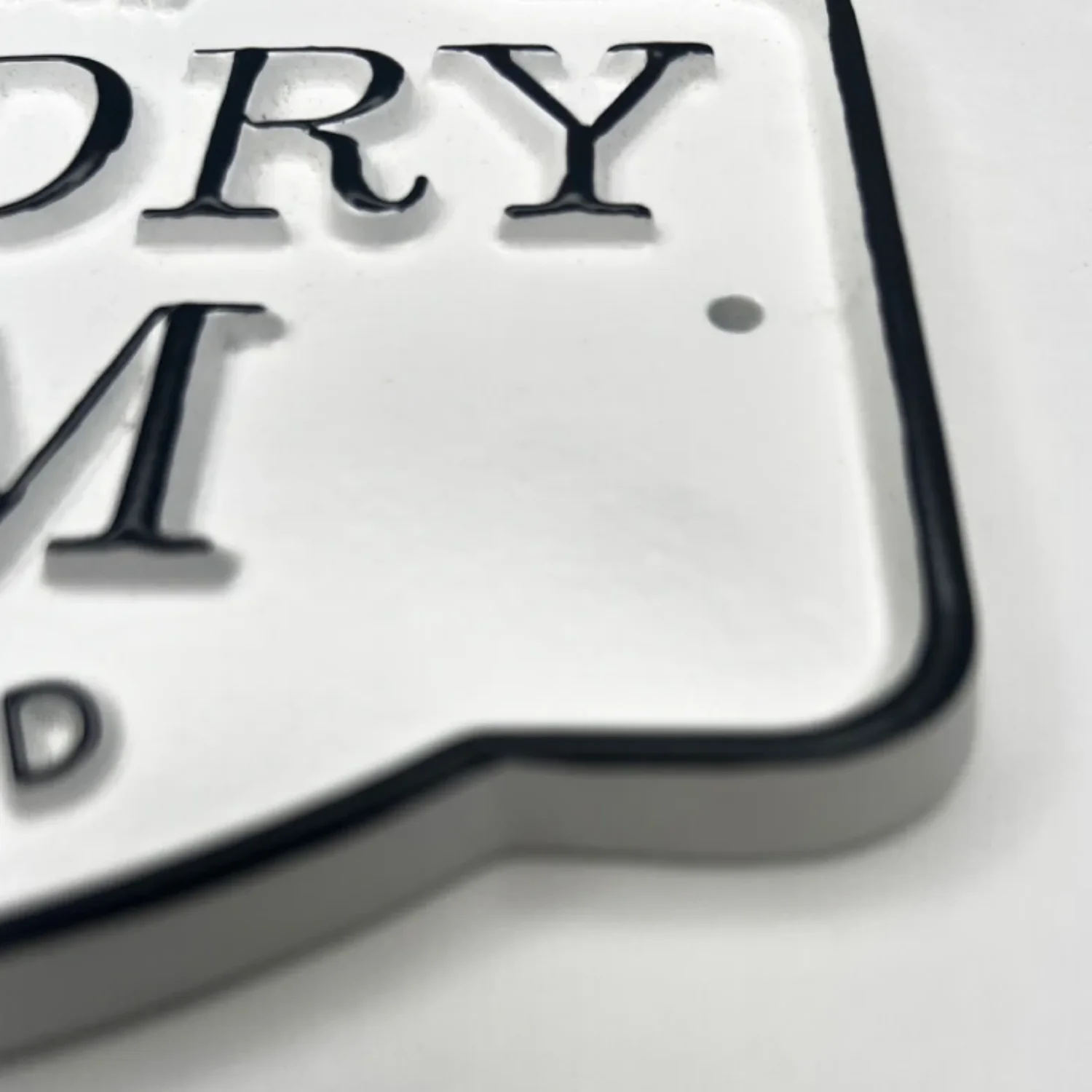 'Laundry Room' Cast Metal Decorative Sign - Image 3