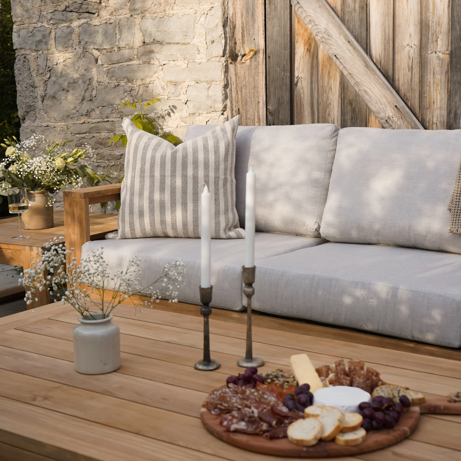 Huron Loveseat - Image 3