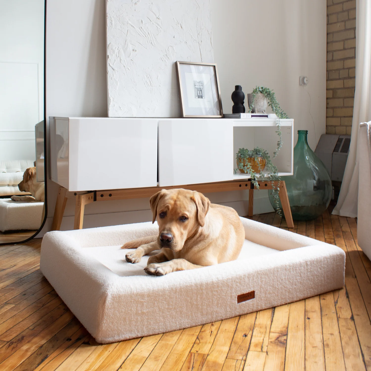 Indoor Sherpa Ivory Dog Bed - Image 7