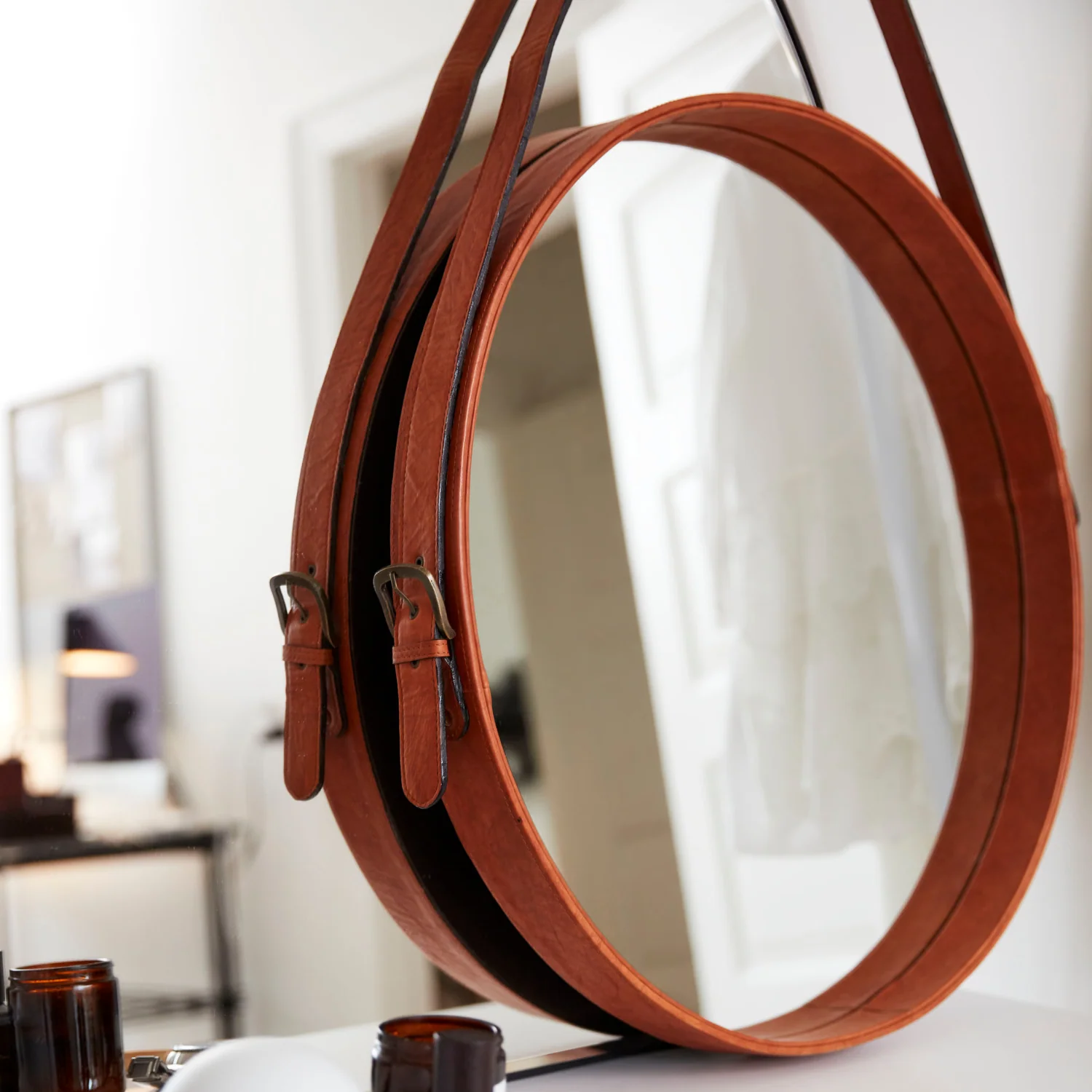 Lars Leather Round Mirrors - Camel Brown - Image 2