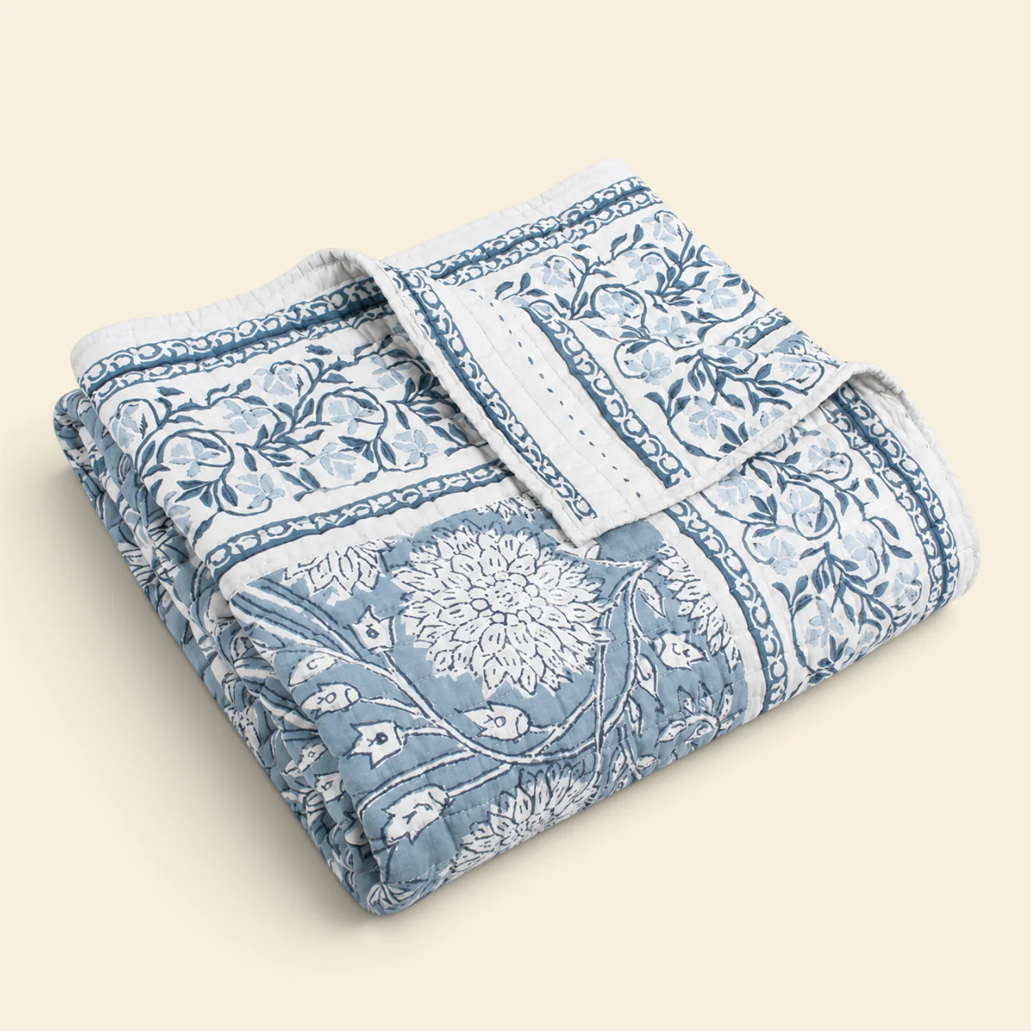 Maison Jardin Paisley Blue Quilted Throw - Image 4