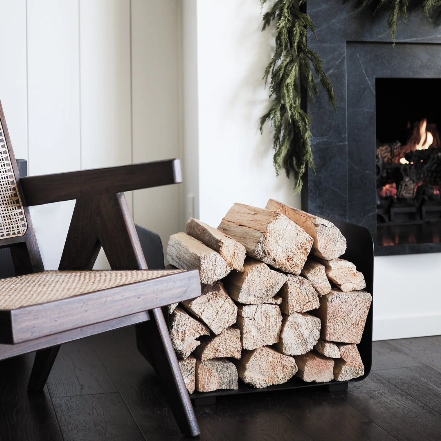 Minimalist Log Holder - Image 2