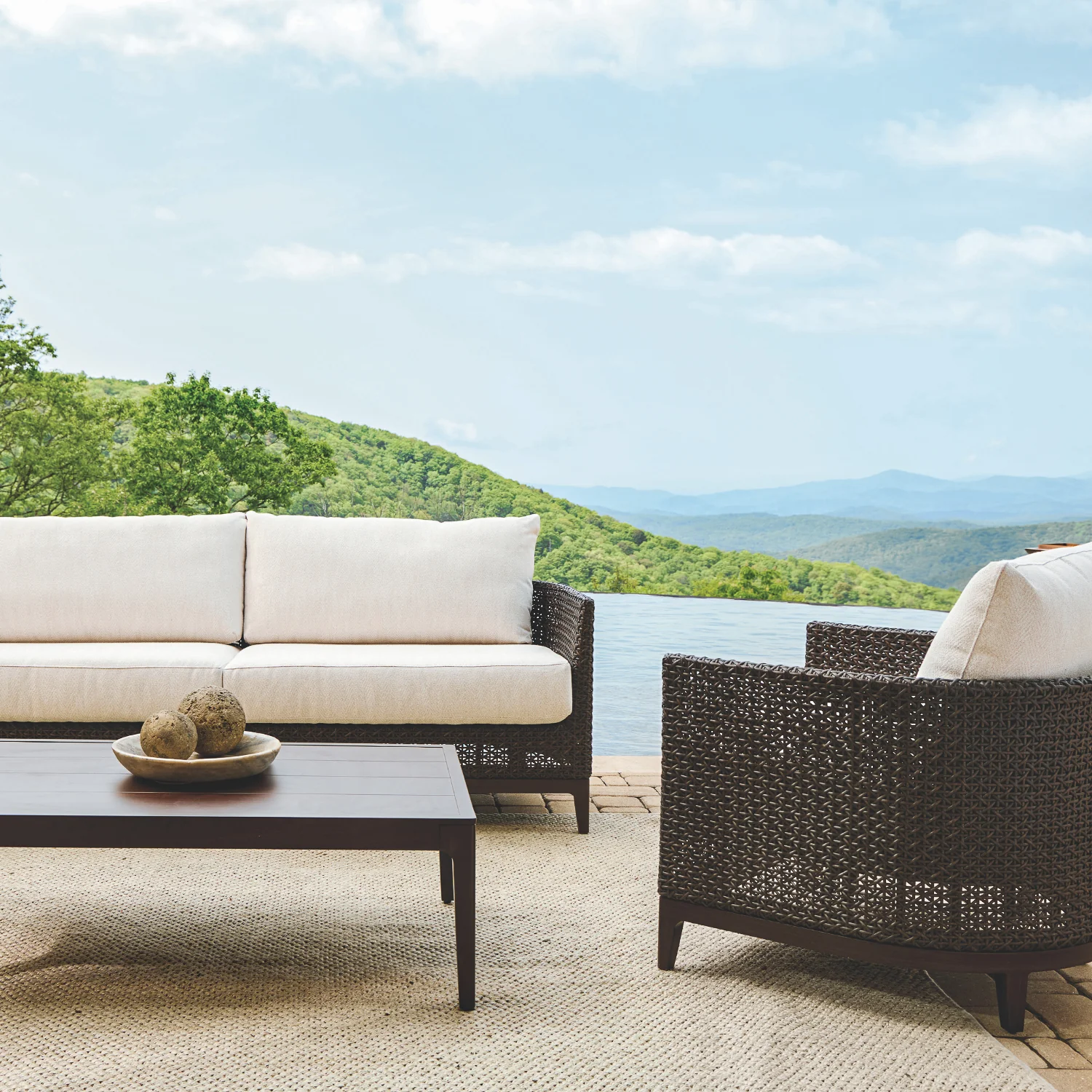 Nottingham Espresso Wicker Sofa - Image 4