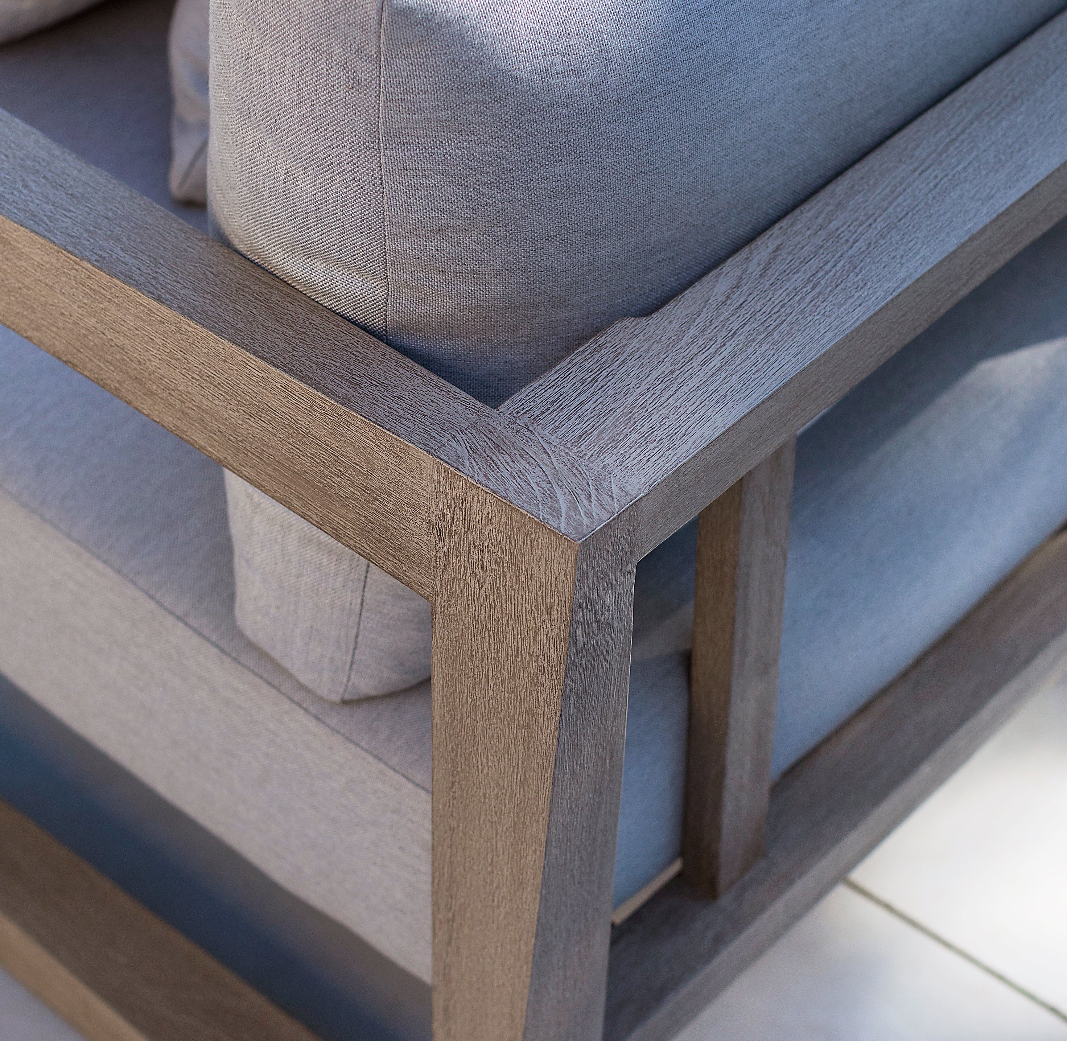 Nova Sofa - Image 3