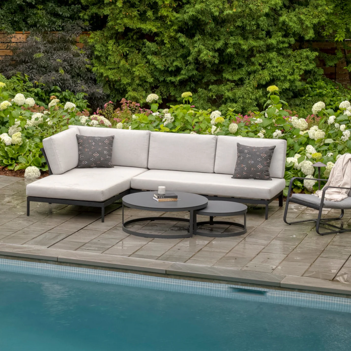 Contempo LAF Sectional - Image 2