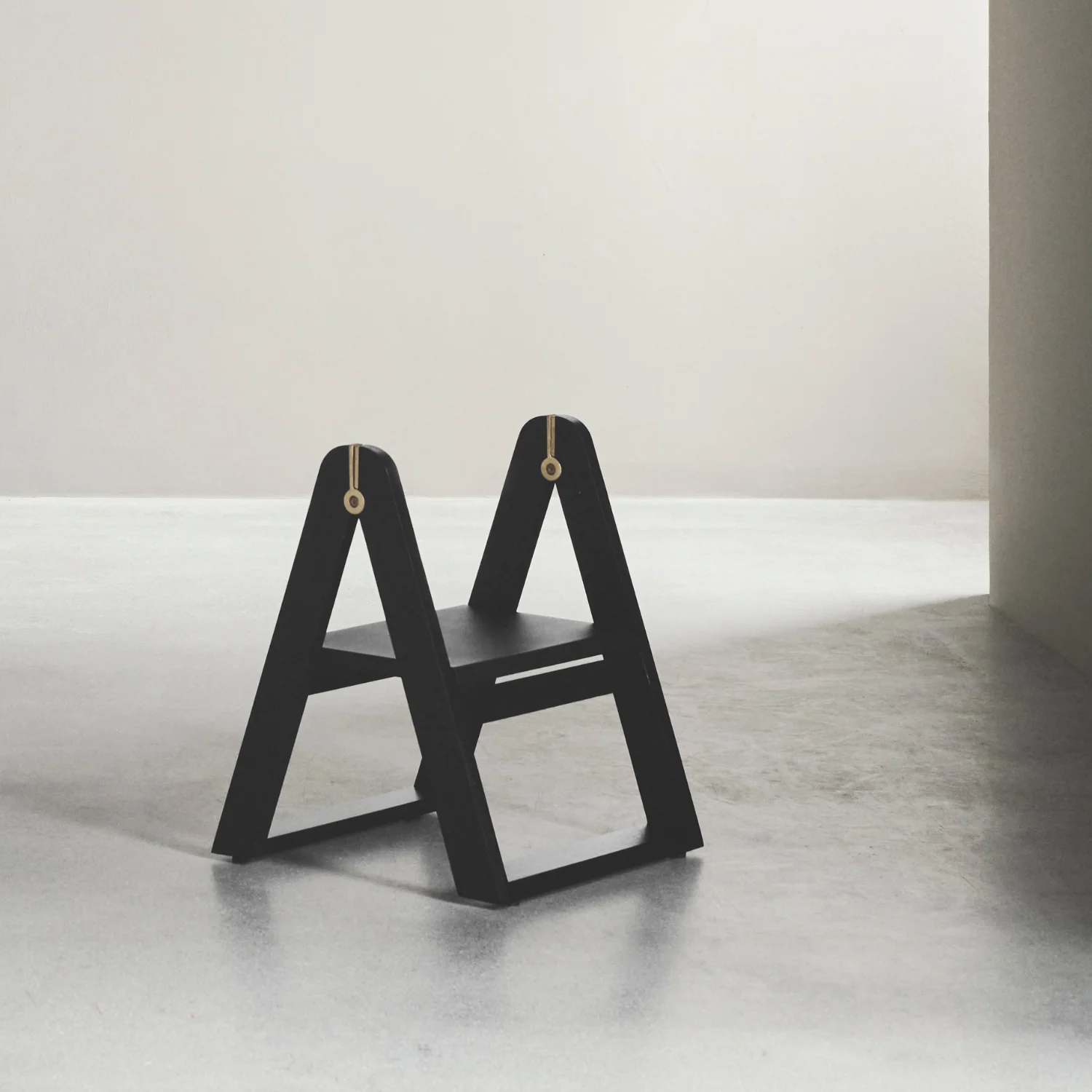 Reach Black 18.5" Step Stool - Image 7