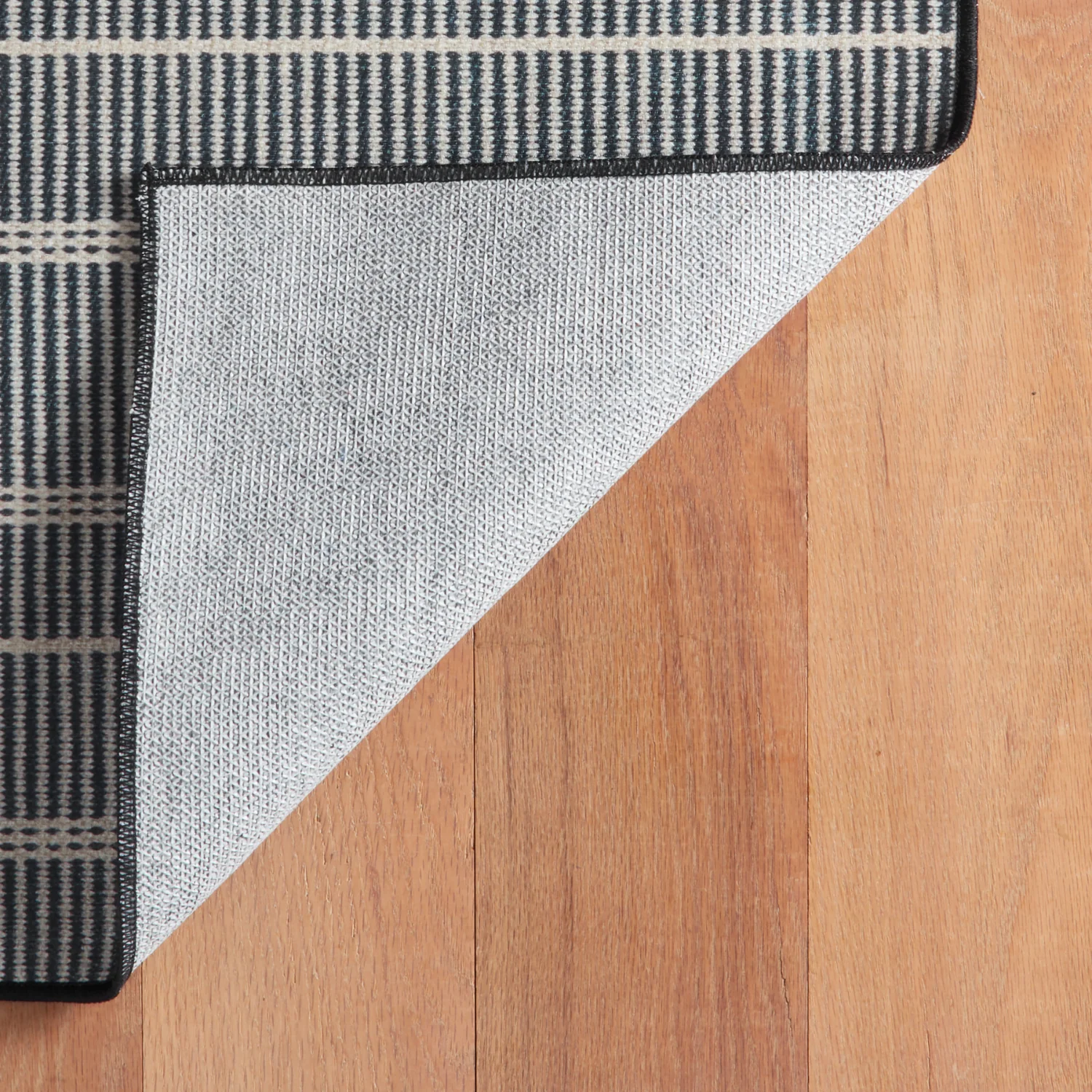 Dash & Albert Samson Black Washable Rug - Image 3