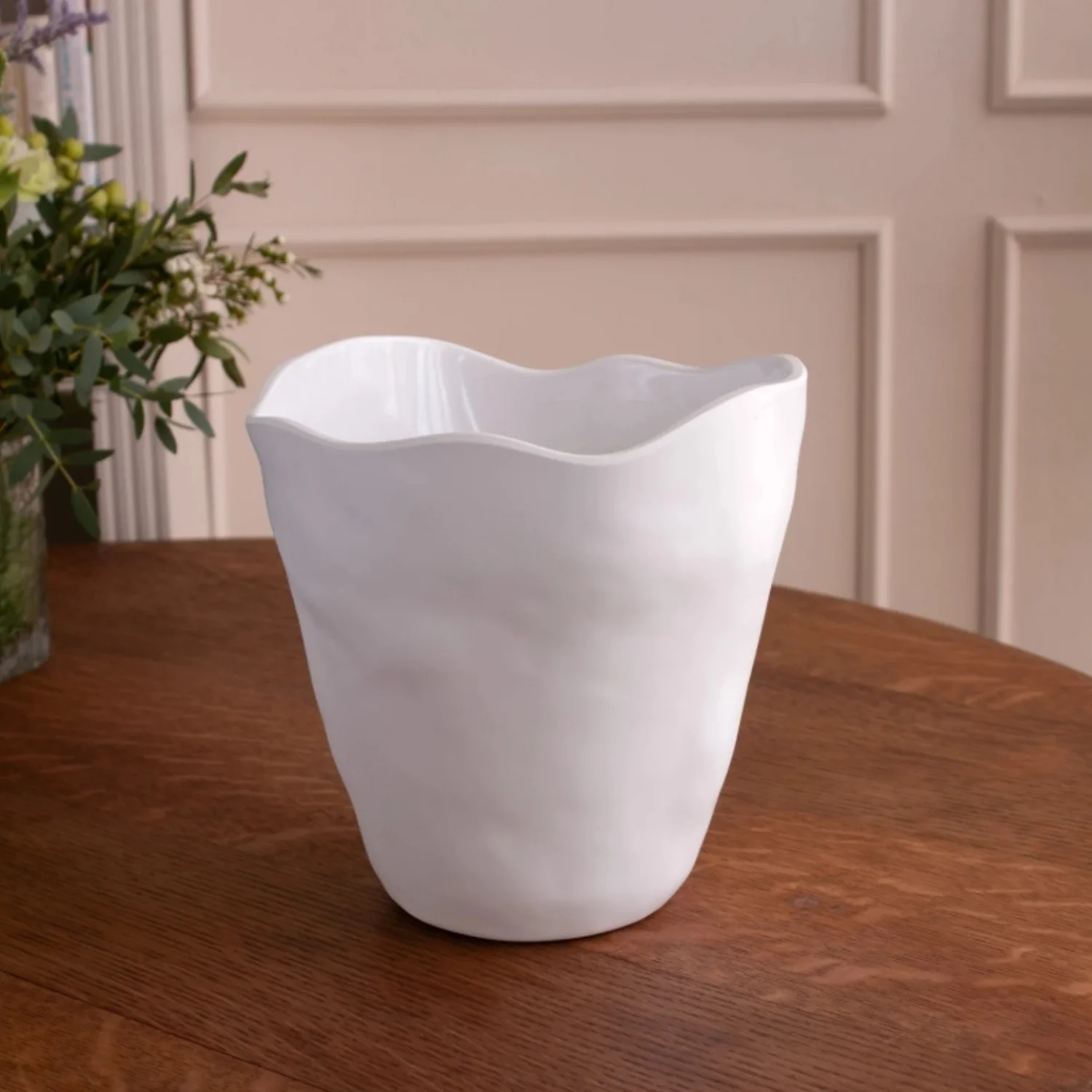 Sculpted Champagne Bucket - Image 3