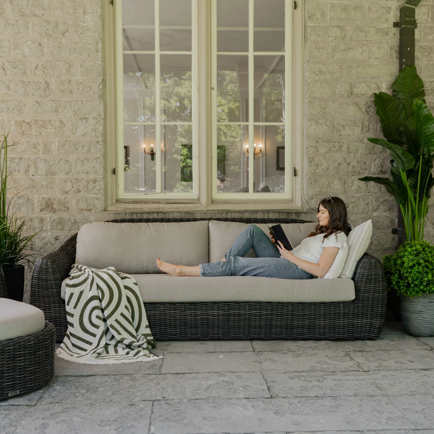 Sherbrooke Wicker Sofa - Image 2