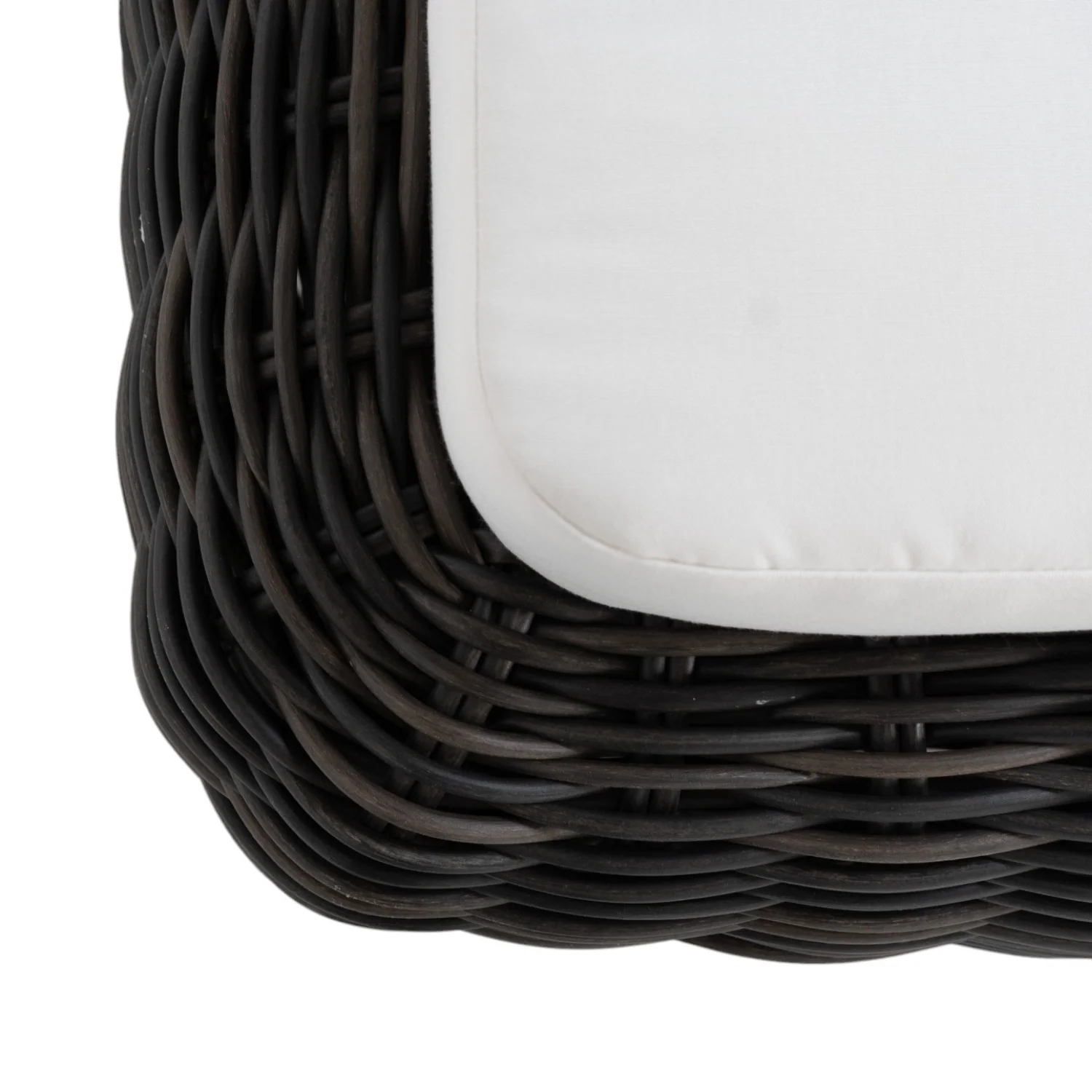 Sherbrooke Wicker Chaise Lounge - Image 10