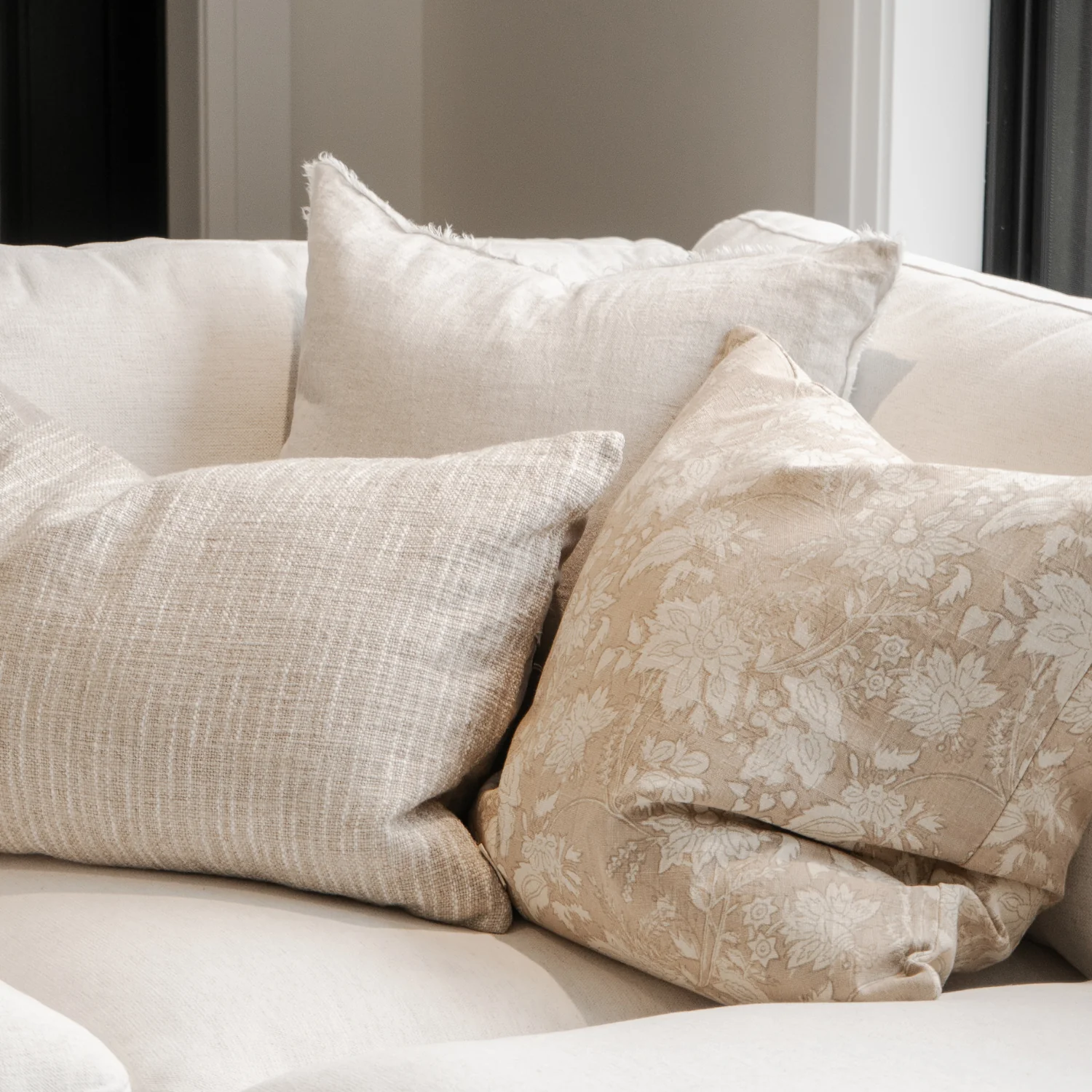 Wharf Kidney Pillow - Image 3