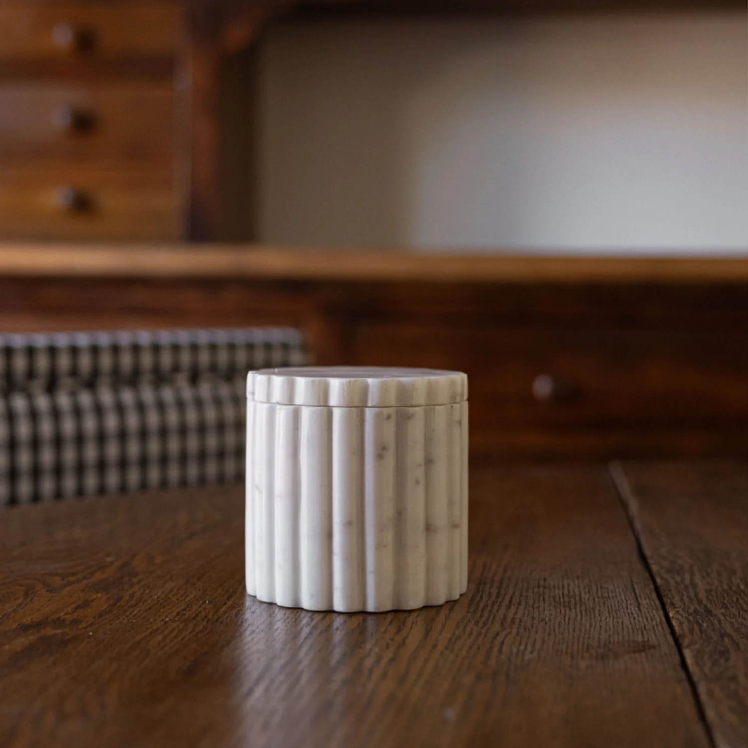 White Marble Fluted Jar - Image 3