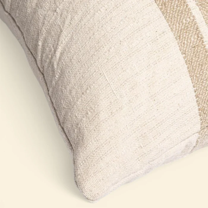 Woven Emard Linen Kidney Toss Pillow - Image 3
